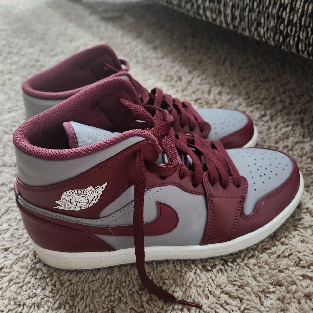 2022 Air Jordan 1 High 'Cherrywood Red'